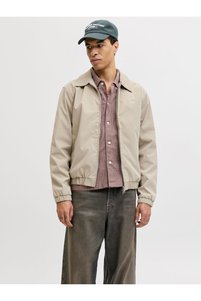Imaginea produsului asociat Jack & Jones Jachete