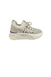 Related product image Guja Sneakers