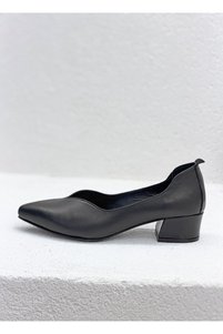 Related product image Venüs Pumps
