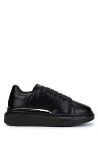 Related product image Tamer Tanca Sneakers