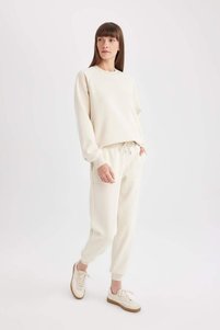 Related product image Defacto Sweatpants