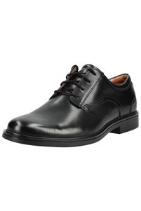 Obrázek souvisejícího produktu CLARKS Polobotky