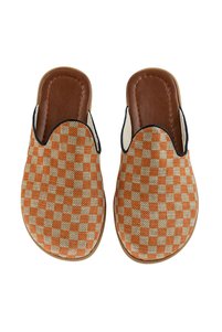 صورة المنتج ذات الصلة Cotto Shoes شباشب منزلية