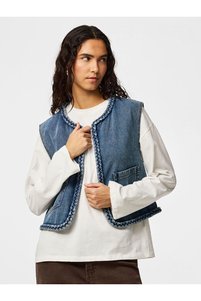 Obrázek souvisejícího produktu Pieces Vesty