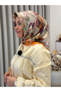 İlgili ürün resmi Aker Eşarp