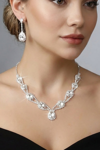 Related product image Valmont Bijou Jewelry Sets