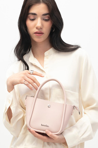 Related product image United Colors of Benetton Shoulder Bags