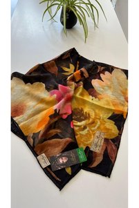 Related product image La boutique Headscarves