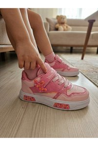 Related product image Elit Sneakers