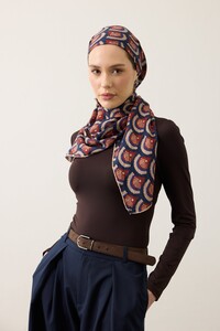 Related product image İpekhan Headscarves