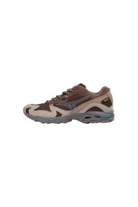 Related product image Mizuno Sneakers