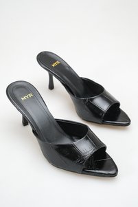 Related product image meyra'nın ayakkabıları Sandals