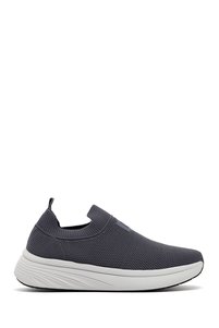 Related product image Derimod Sneakers