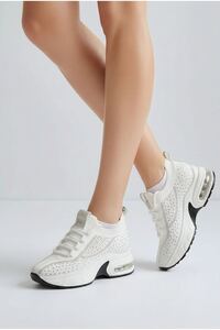 Related product image Guja Sneakers