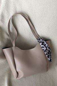 Related product image La La'Graccio Paris Shoulder Bags