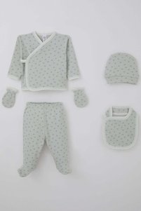 Related product image Breeze Coming Home Outfits