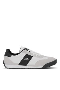 Related product image Slazenger Sneakers