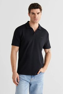 Related product image Gant Polo T-Shirts