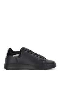Related product image Slazenger Sneakers