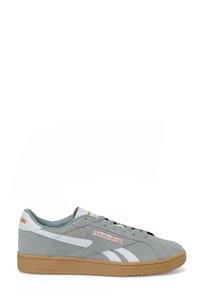 Related product image Reebok Sneakers