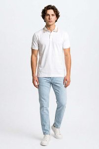 Related product image Wrangler Jeans