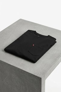 Related product image Levi's T-Shirts