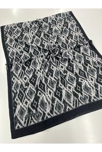 Related product image MODA Shawls