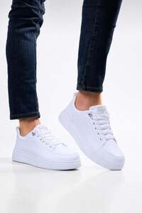 Related product image Liger Sneakers