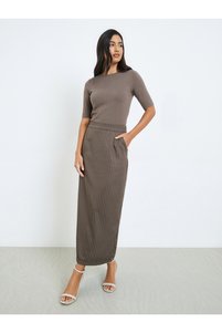 صورة المنتج ذات الصلة Styli تنانير