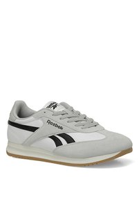 Related product image Reebok Flats