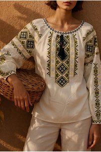 Related product image FEMELLE Blouses