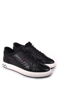 Related product image Voyager Flats