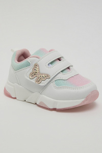 Related product image R&B Sneakers