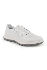 Related product image Libero Sneakers