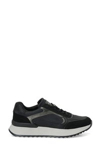 Related product image Kinetix Sneakers