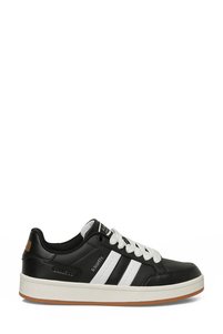 Related product image Kinetix Sneakers