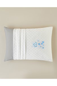 Related product image English Home Pillow Protectors