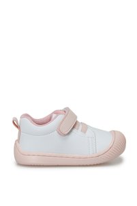 Related product image Polaris Walking Shoes