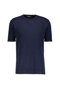 Related product image Cazador T-Shirts