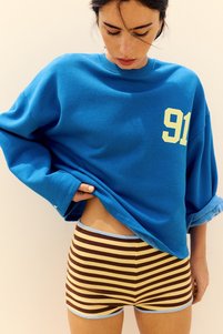 İlgili ürün resmi Pull & Bear Sweatshirt