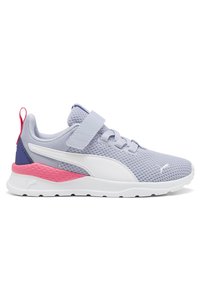 İlgili ürün resmi Puma Sneaker
