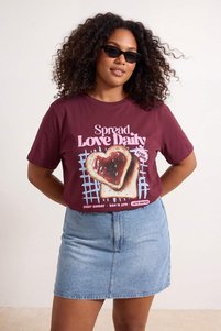 İlgili ürün resmi Trendyolmilla Curve T-Shirt