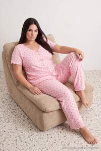 İlgili ürün resmi Trendyolmilla Curve Pijama Takımı