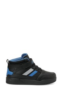 Related product image Kinetix Sneakers