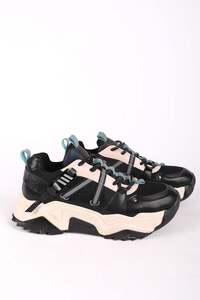 Related product image Hayati Arman Sneakers