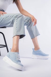 Related product image She Sneakers
