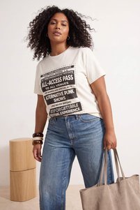 İlgili ürün resmi Trendyolmilla Curve T-Shirt