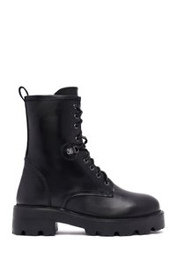 Related product image Derimod Boots