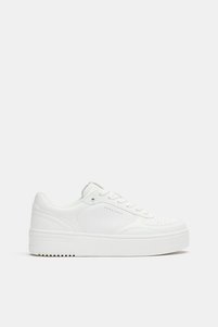 İlgili ürün resmi Pull & Bear Sneaker