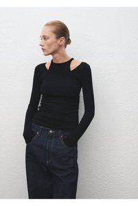 İlgili ürün resmi MANGO T-Shirt